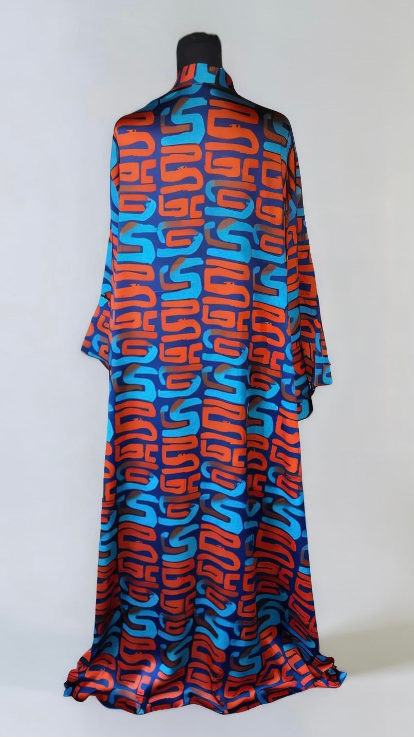 THE AMAZING QUEEN (BLUE)