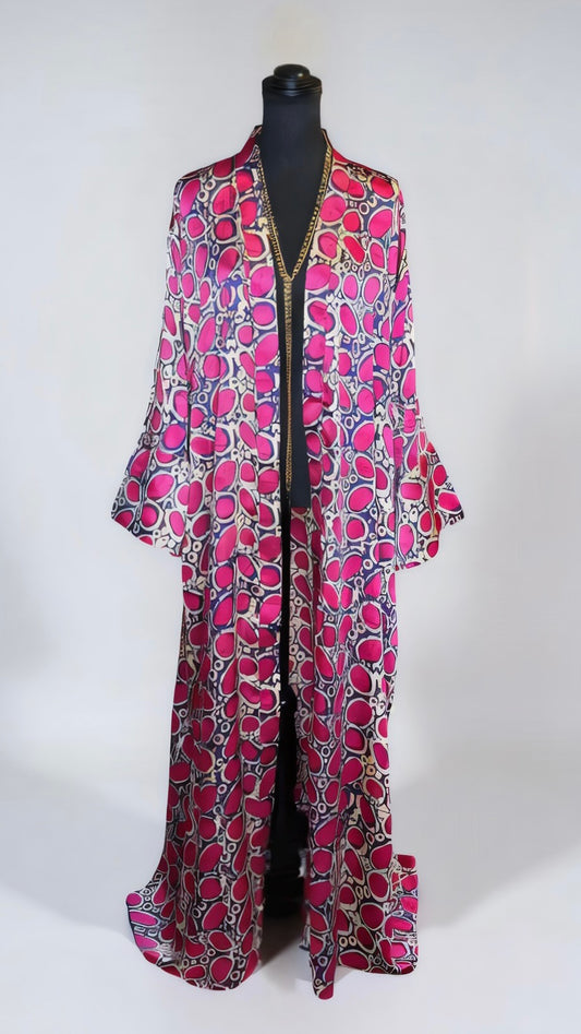 THE EXTROVERTED AUNTIE