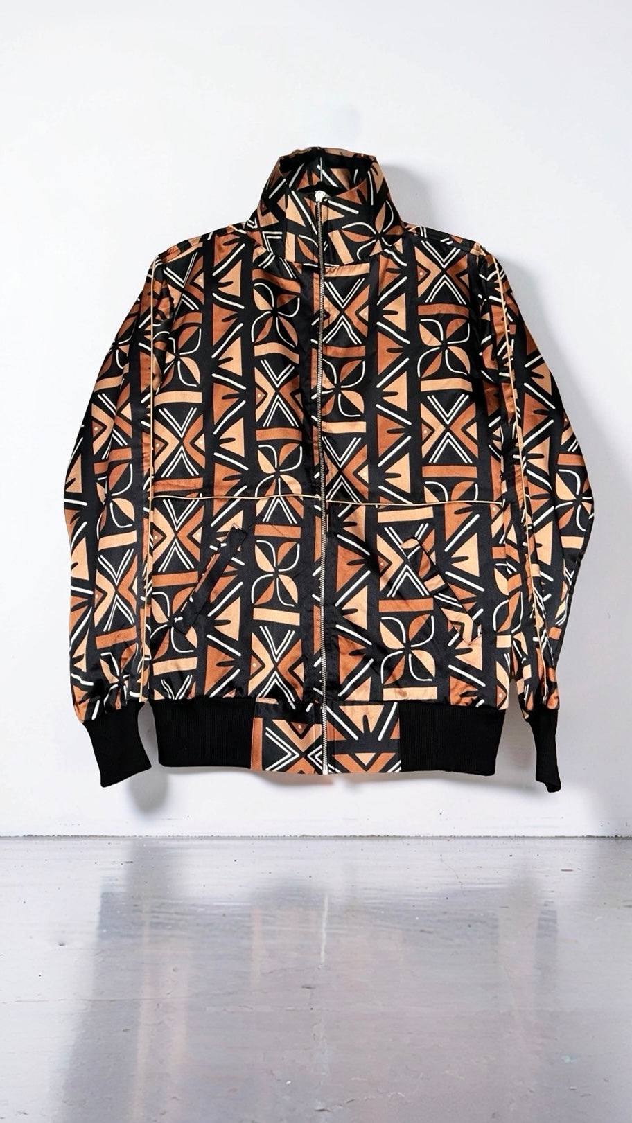 THE HAUSA SET (PRE-SALE) SHIPS 10/3