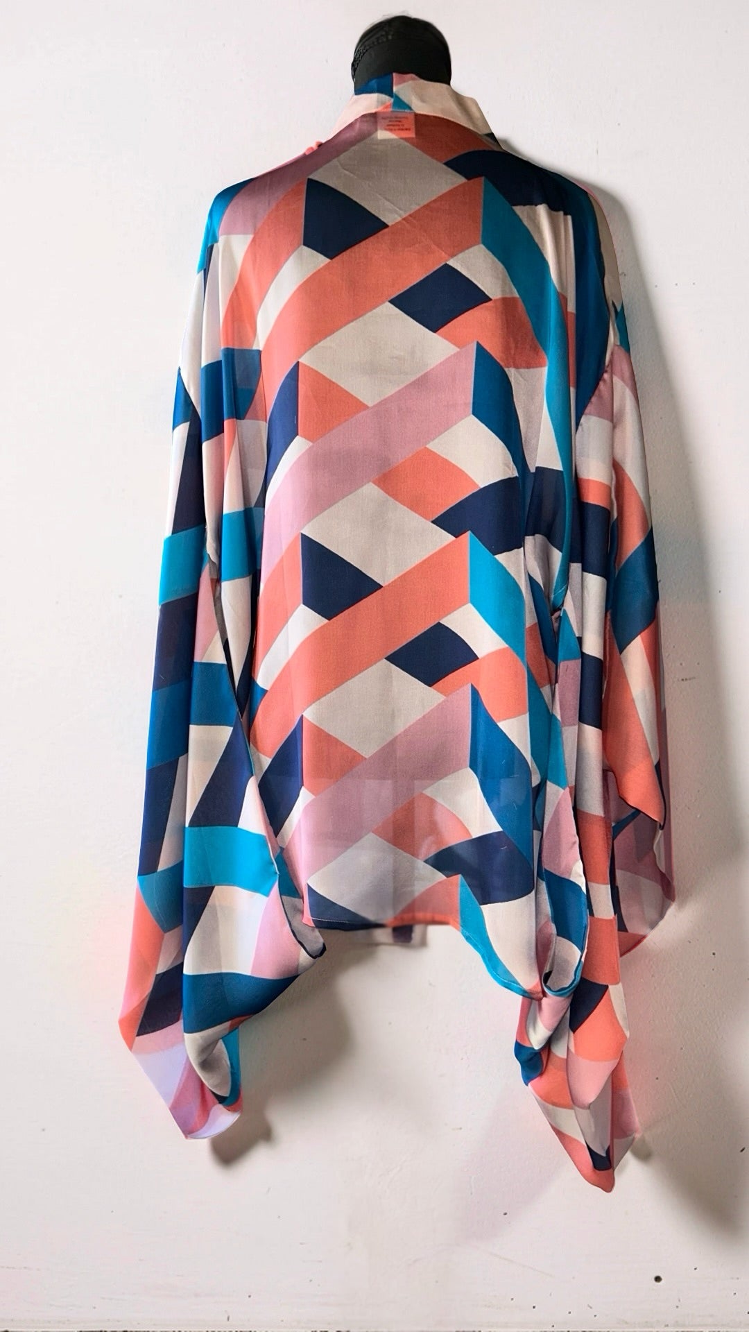 (FINAL SALE) THE PRISMATIC SHORT KIMONO (SAMPLE)