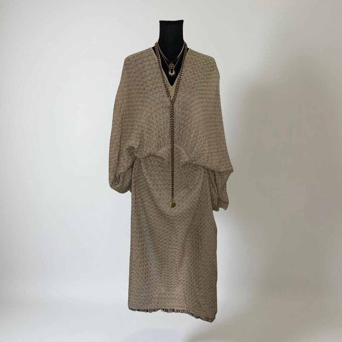 (FINAL SALE) SHE'S OUTSPOKEN II (SAMPLE)