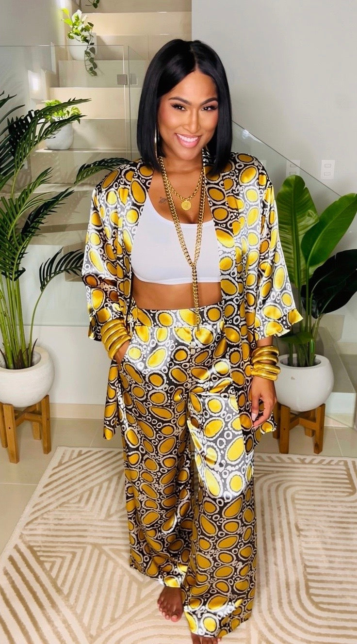 THE RISE & SHINE PANT SET (YELLOW/BROWN)