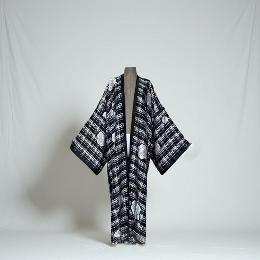 THE CHARMING AUNTIE II