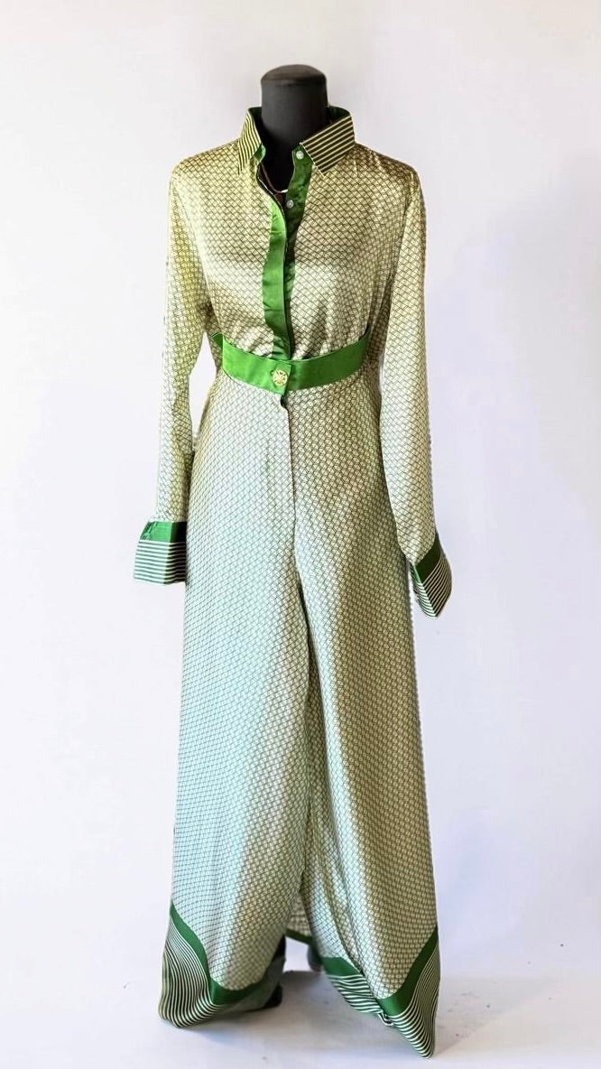 THE STR8 TO BUSINESS PANT SET (TRUE GREEN)
