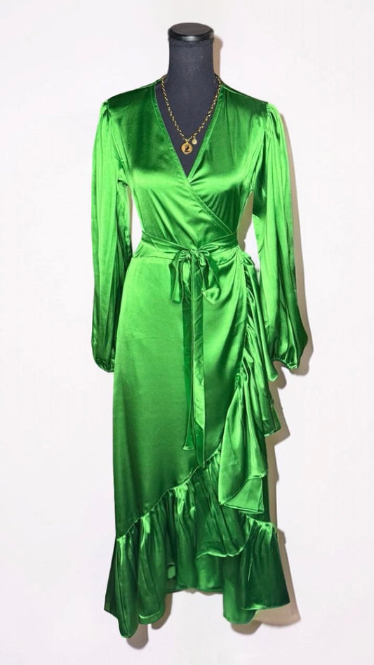 THE SOLID WRAP DRESS