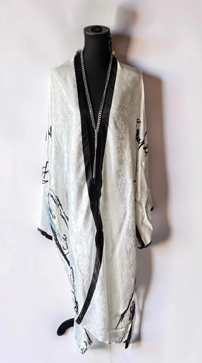 (FINAL SALE) THE FRONT ROW KWEEN (SAMPLE)