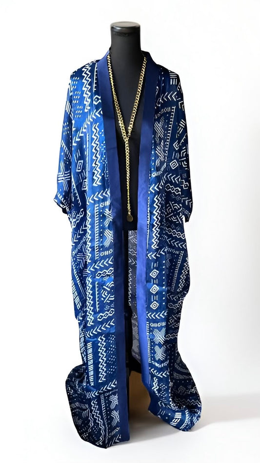 THE CULTURED AUNTIE (TRUE BLUE)