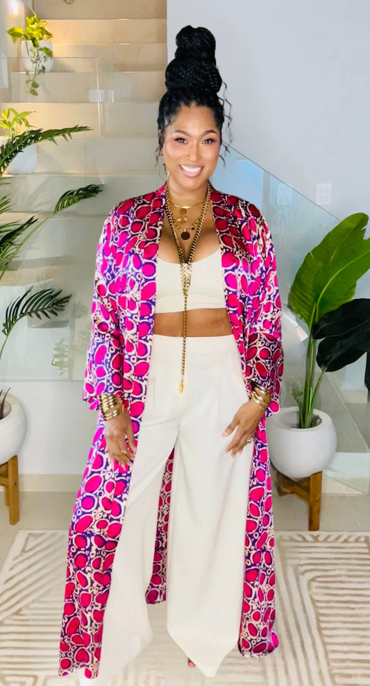 THE EXTROVERTED AUNTIE